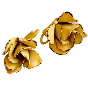 VTG Mid Century Clip On Earrings Yellow Enamel Flower 1950s Mod Retro Colorful